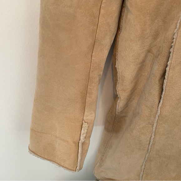 Winlet Leather Coat - Picture 4 of 10